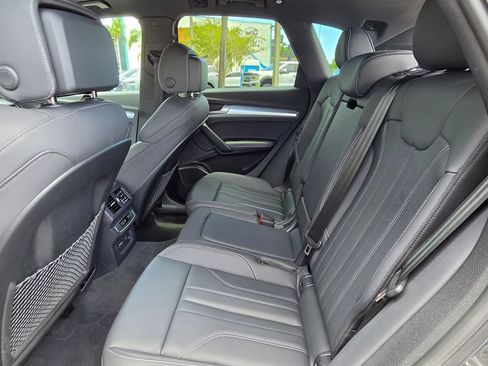 Used 2025 Audi Q5 2.0T Premium Plus w/ Premium Plus Package AWD/4WD image 21