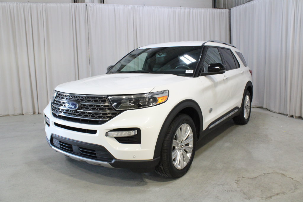 Used 2022 Ford Explorer King Ranch w/ Premium Technology Package RWD image 37
