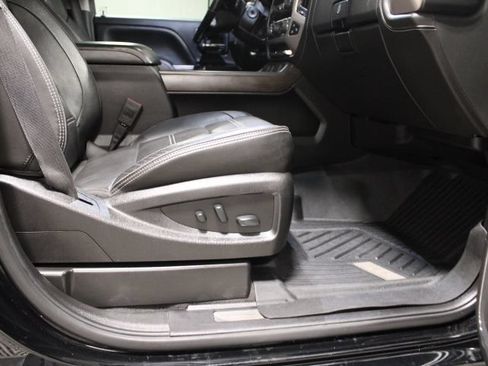 Used 2019 GMC Sierra 2500 Denali w/ LPO, Protection Package AWD/4WD image 25