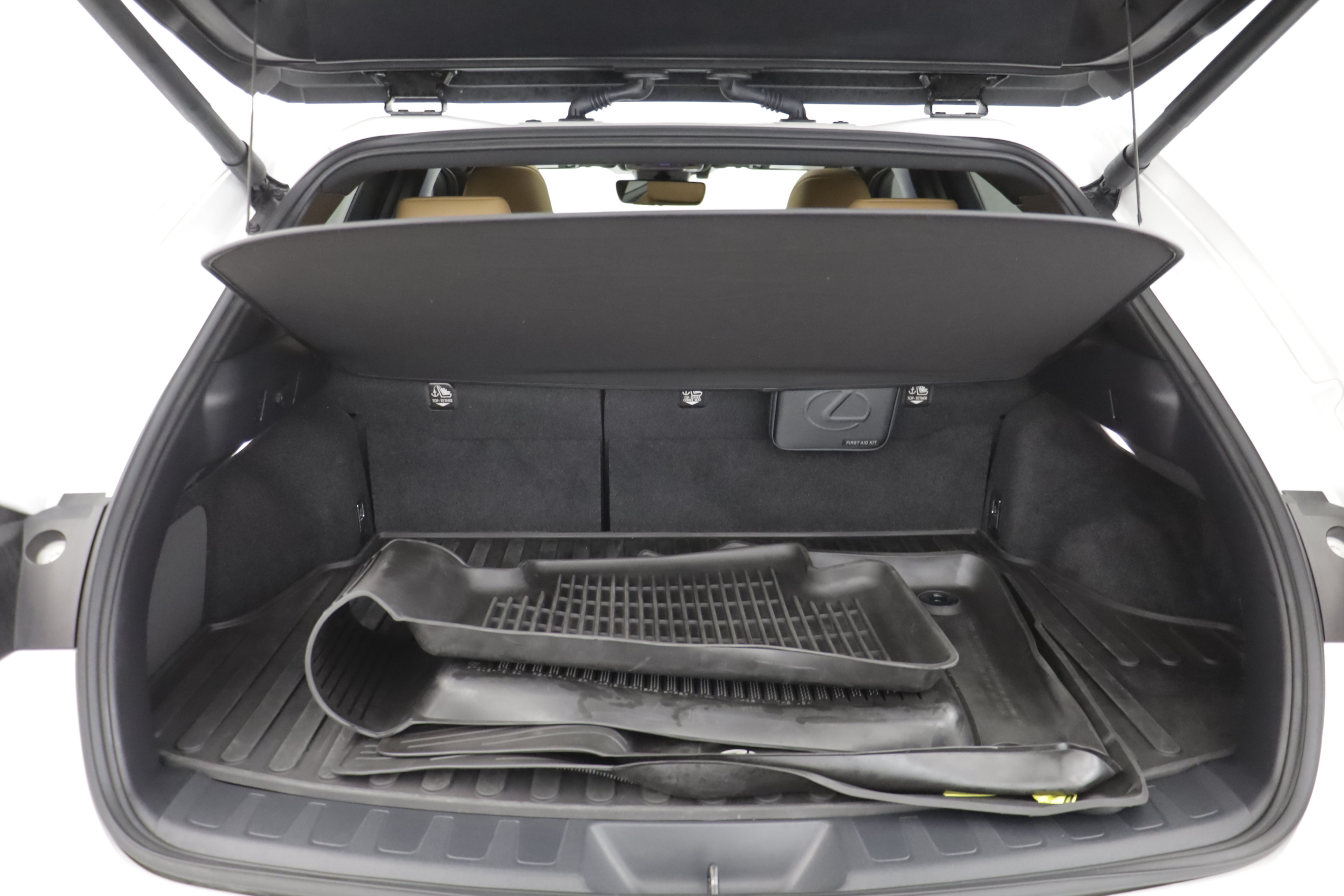 Used 2023 Lexus UX 250h AWD w/ Accessory Package (Z2) image 18