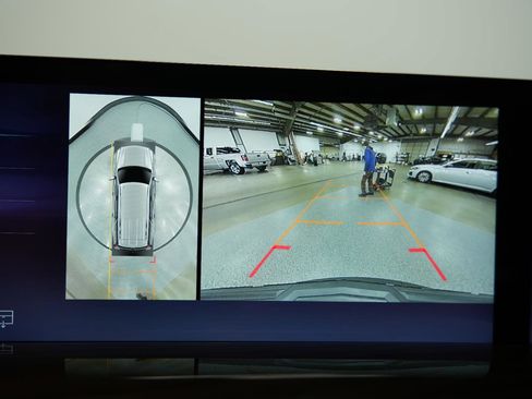 Used 2025 Cadillac Escalade Sport Platinum image 40