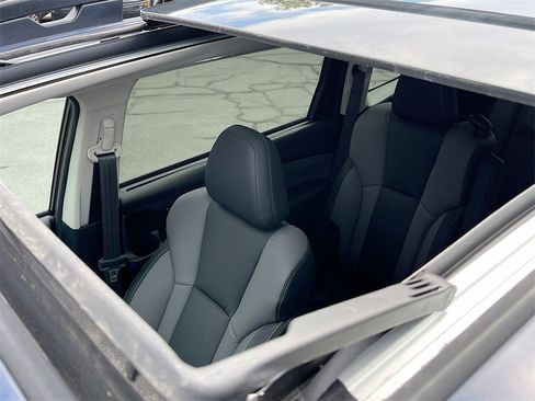 Used 2024 Subaru Ascent Onyx Edition Limited image 23