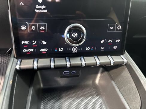 Used 2026 GMC Terrain AT4 AWD/4WD image 14