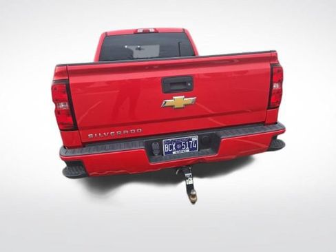 Used 2017 Chevrolet Silverado 1500 Custom w/ Custom Convenience Package AWD/4WD image 6