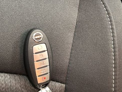 Used 2025 Nissan Altima 2.5 S FWD image 35