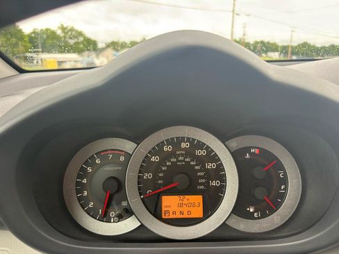 Used 2010 Toyota RAV4 Limited FWD image 15