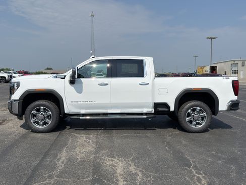 New 2026 GMC Sierra 2500 SLT w/ SLT Premium Package AWD/4WD image 8