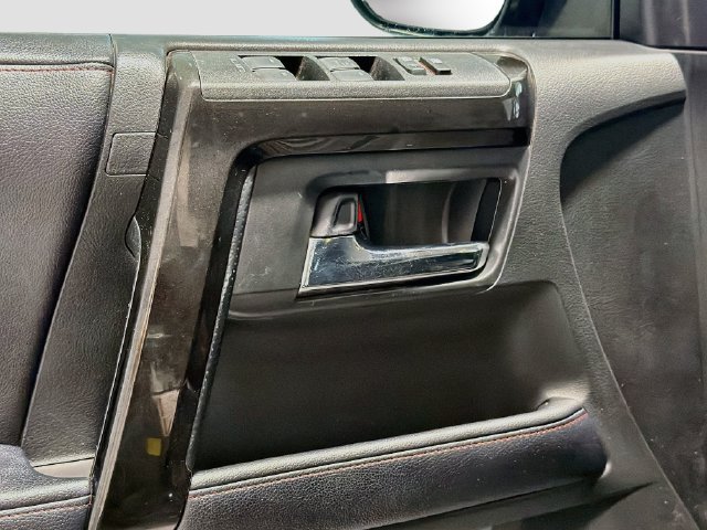 Used 2019 Toyota 4Runner TRD Off-Road AWD/4WD image 16