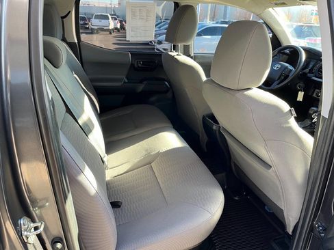 Used 2019 Toyota Tacoma SR5 image 8