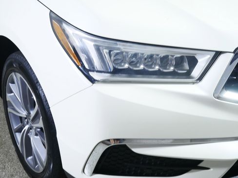 Used 2017 Acura MDX SH-AWD w/ Technology Package image 16