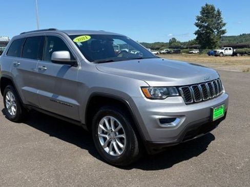Used 2021 Jeep Grand Cherokee Laredo X AWD/4WD image 12
