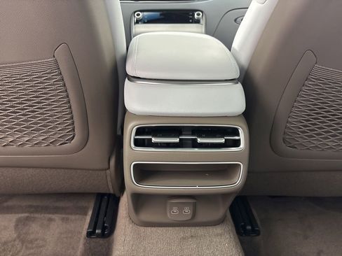 New 2026 Genesis GV70 2.5T Advanced AWD/4WD image 27
