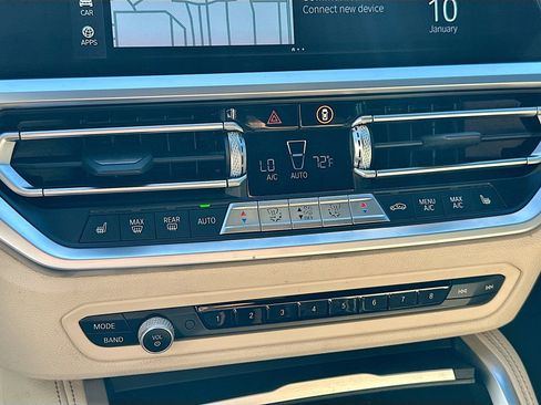 Used 2023 BMW 430i Coupe w/ M Sport Package image 24