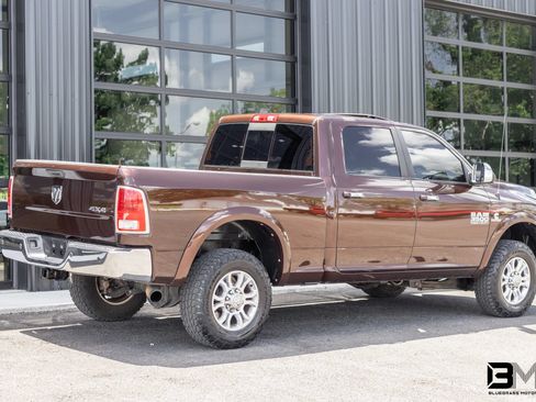 Used 2015 RAM 3500 Laramie w/ Convenience Group AWD/4WD image 11