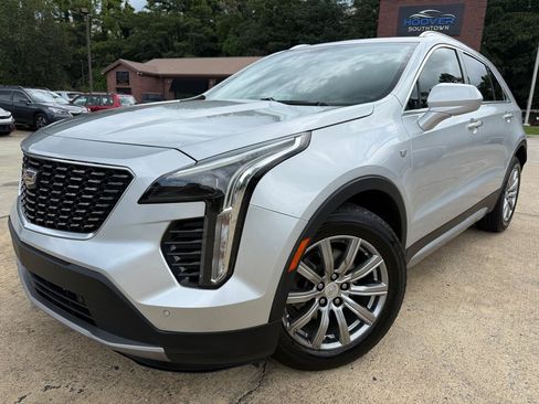 Used 2020 Cadillac XT4 Premium Luxury FWD image 1