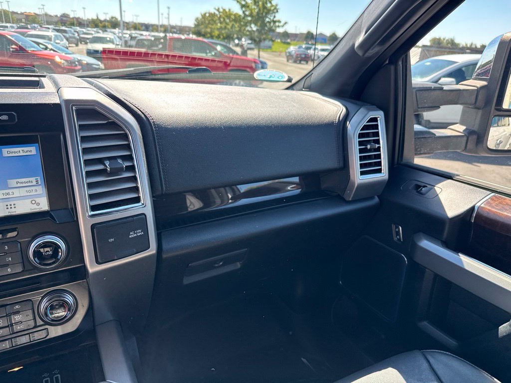 Used 2016 Ford F150 Platinum w/ Equipment Group 701A Luxury AWD/4WD image 27