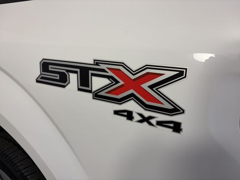 Used 2019 Ford F150 XL w/ Equipment Group 101A Mid AWD/4WD image 18