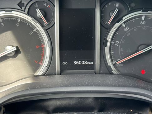 Used 2022 Toyota 4Runner Limited image 51