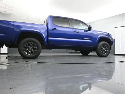 Used 2023 Toyota Tacoma SR5 AWD/4WD image 33