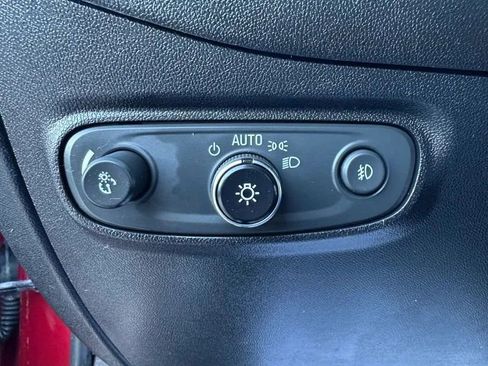 Used 2019 Chevrolet Equinox Premier image 46