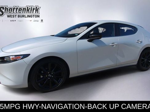 Used 2024 MAZDA MAZDA3 s FWD image 1