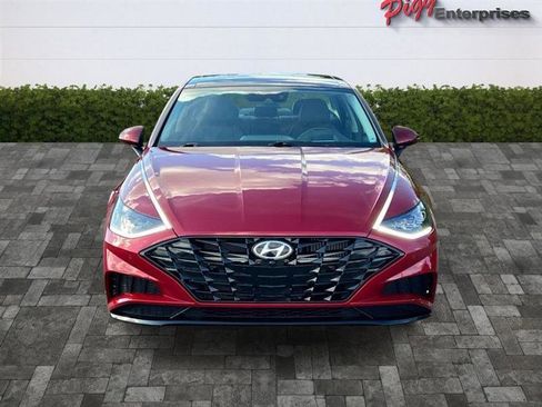 Used 2023 Hyundai Sonata Limited w/ Preferred Accessory Package image 5