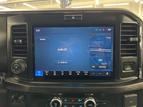 Used 2026 Ford F250 Lariat w/ Black Appearance Package image 21