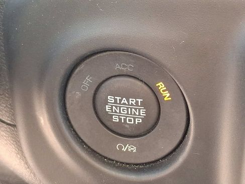 Used 2023 Jeep Wrangler Unlimited Sahara w/ Cold Weather Group AWD/4WD image 23