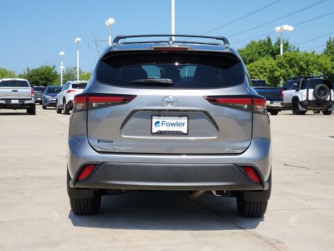 Certified 2026 Toyota Highlander XLE AWD/4WD image 6