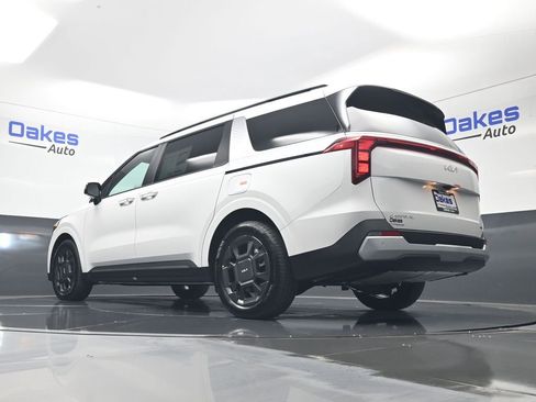 New 2026 Kia Carnival EX FWD image 44
