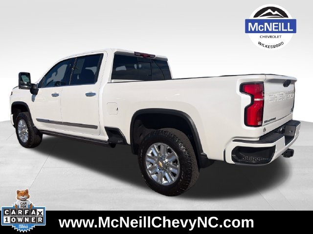 Used 2025 Chevrolet Silverado 2500 High Country w/ Technology Package AWD/4WD image 6