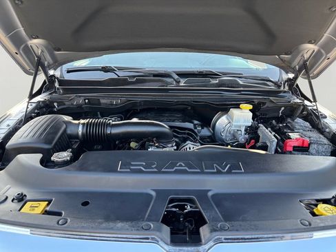 Used 2019 RAM 1500 Limited RWD image 9