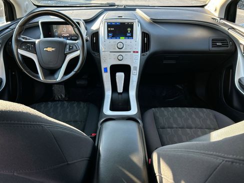 Used 2013 Chevrolet Volt w/ Enhanced Safety Package 1 image 17