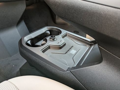 Used 2026 BMW iX xDrive60 w/ Premium Package image 26