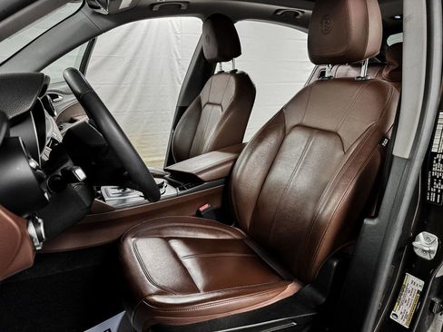 Used 2018 Alfa Romeo Stelvio AWD image 7