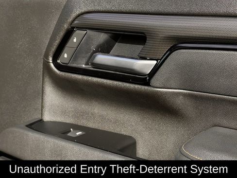 Used 2025 GMC Sierra 2500 AT4 w/ AT4 Premium Plus Package image 34