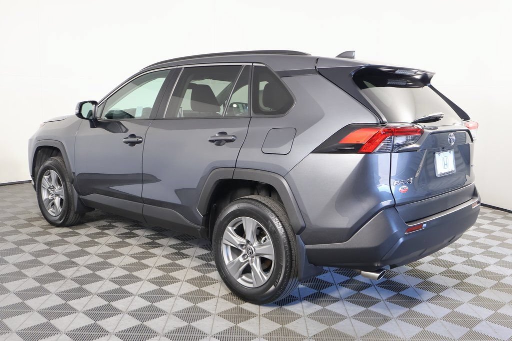 Used 2024 Toyota RAV4 XLE FWD image 6
