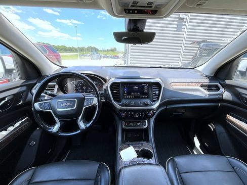 Used 2021 GMC Acadia Denali w/ Denali Ultimate Package AWD/4WD image 13