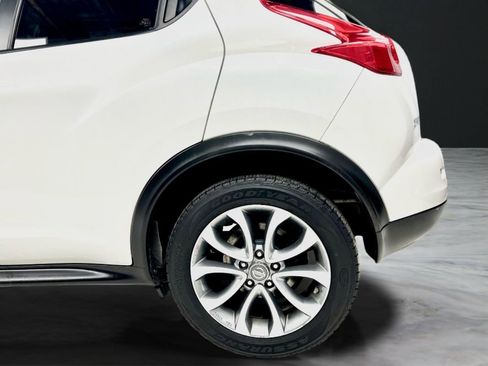 Used 2013 Nissan Juke SV AWD/4WD image 11