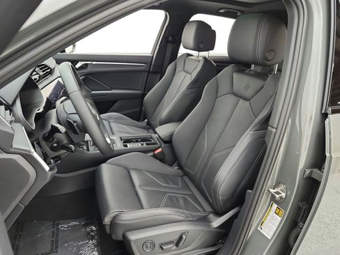 Used 2025 Audi Q3 2.0T Premium w/ Convenience Package image 14