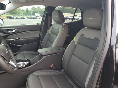 New 2026 Chevrolet Trax ACTIV w/ Driver Confidence Package FWD image 28
