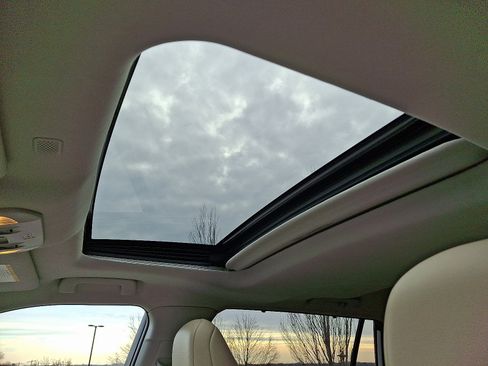 Used 2021 Toyota Highlander XLE image 15