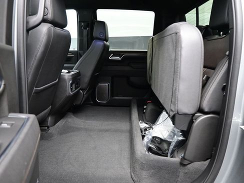 Used 2025 Chevrolet Silverado 2500 High Country w/ Technology Package AWD/4WD image 31