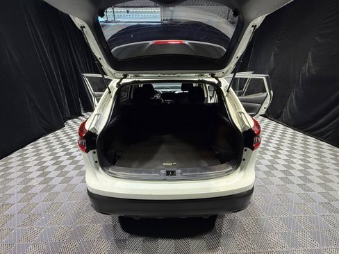 Used 2021 Nissan Rogue Sport S image 34