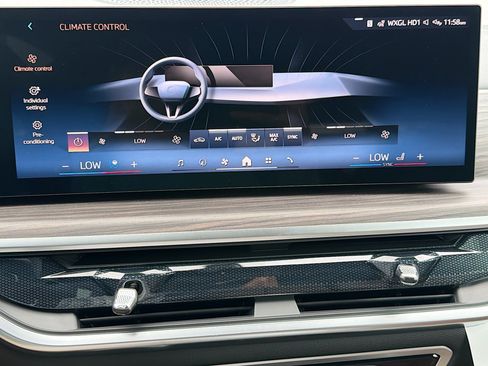 New 2026 BMW X5 xDrive50e w/ M Sport Package AWD/4WD image 35