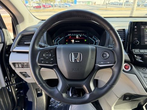 Certified 2024 Honda Odyssey EX-L image 17