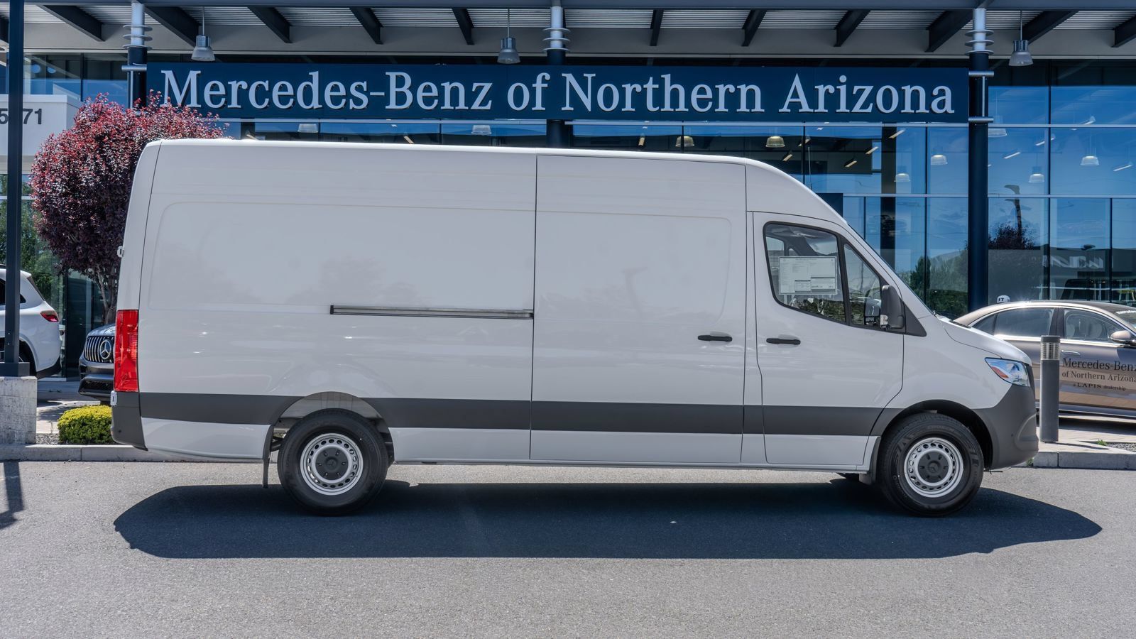 Used 2026 Mercedes-Benz Sprinter 2500 image 1