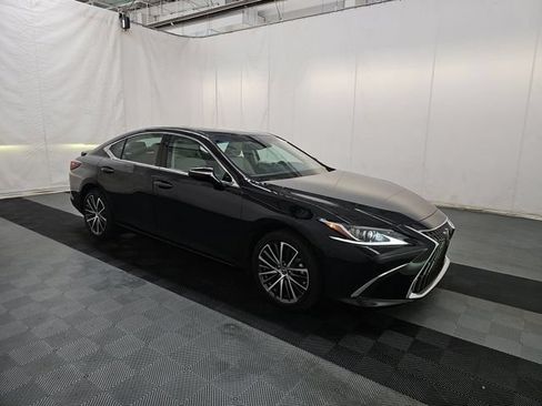 Used 2023 Lexus ES 250 w/ Premium Package AWD/4WD image 10