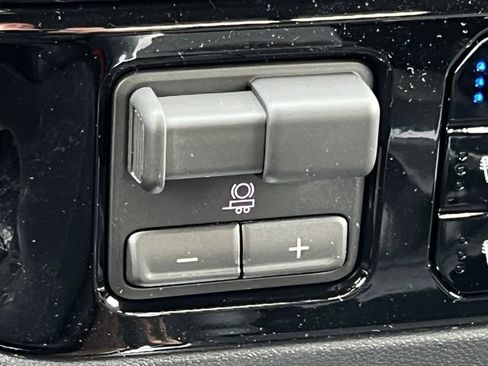 New 2026 Chevrolet Silverado 2500 High Country w/ High Country Premium Package AWD/4WD image 34