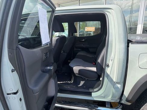 Used 2023 Toyota Tacoma TRD Off-Road image 20